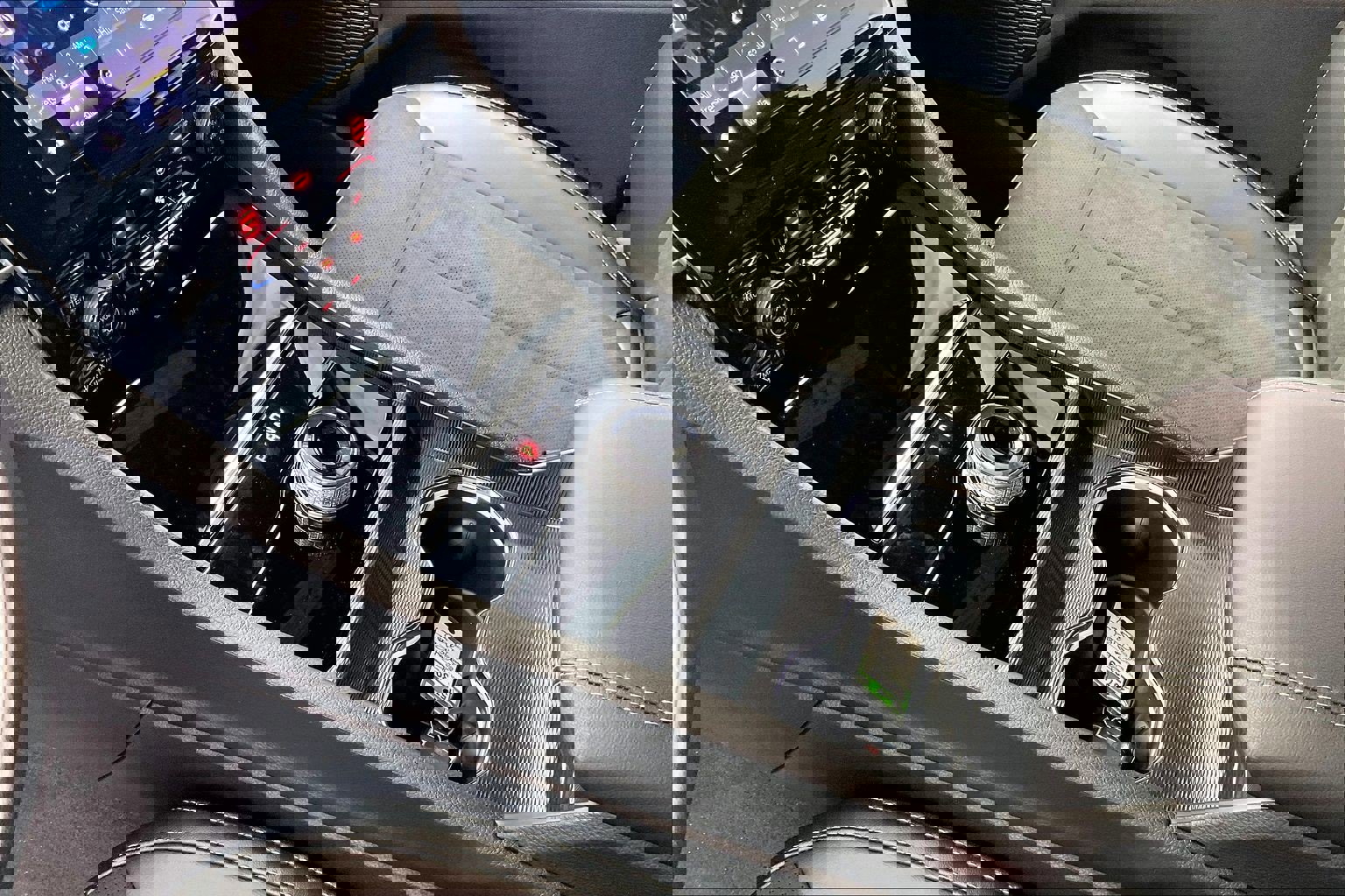 New 2025 Jeep Grand Cherokee L Altitude image 8