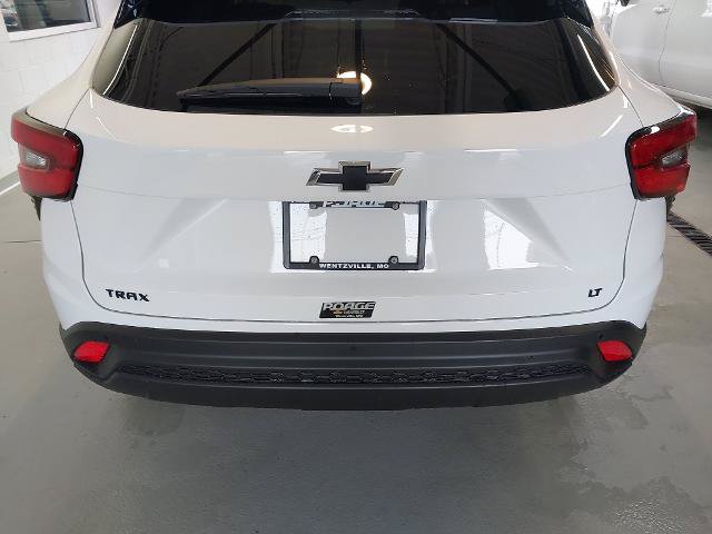 New 2026 Chevrolet Trax LT w/ Driver Confidence Package FWD image 32