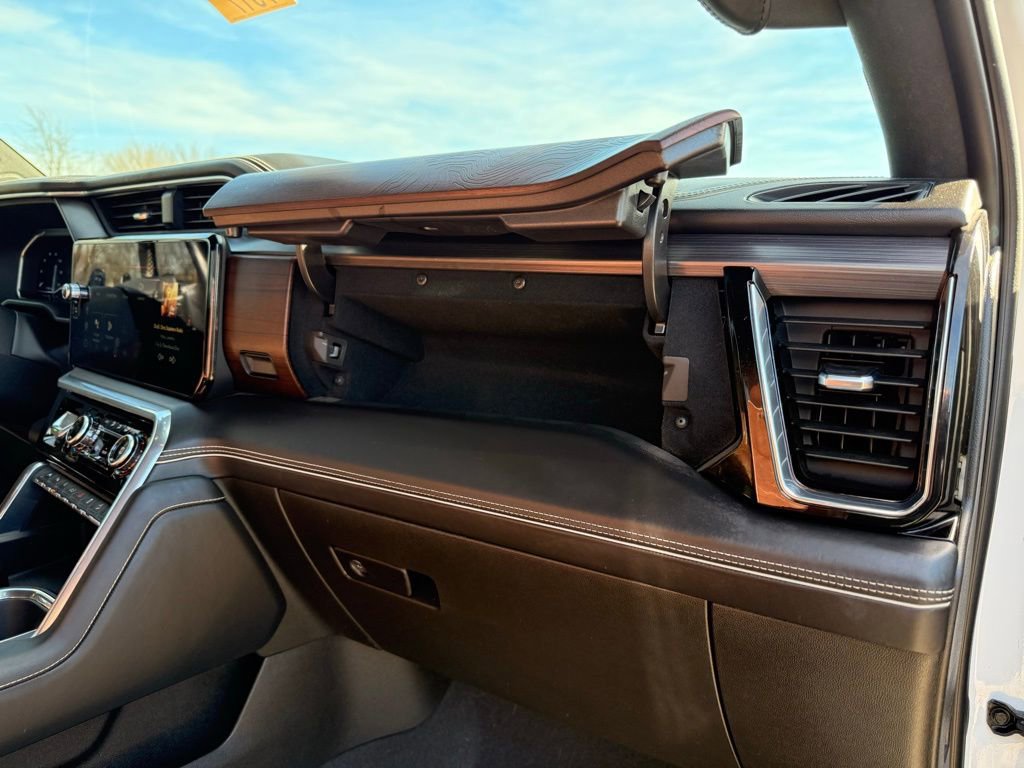 Used 2023 GMC Sierra 1500 Denali Ultimate image 42