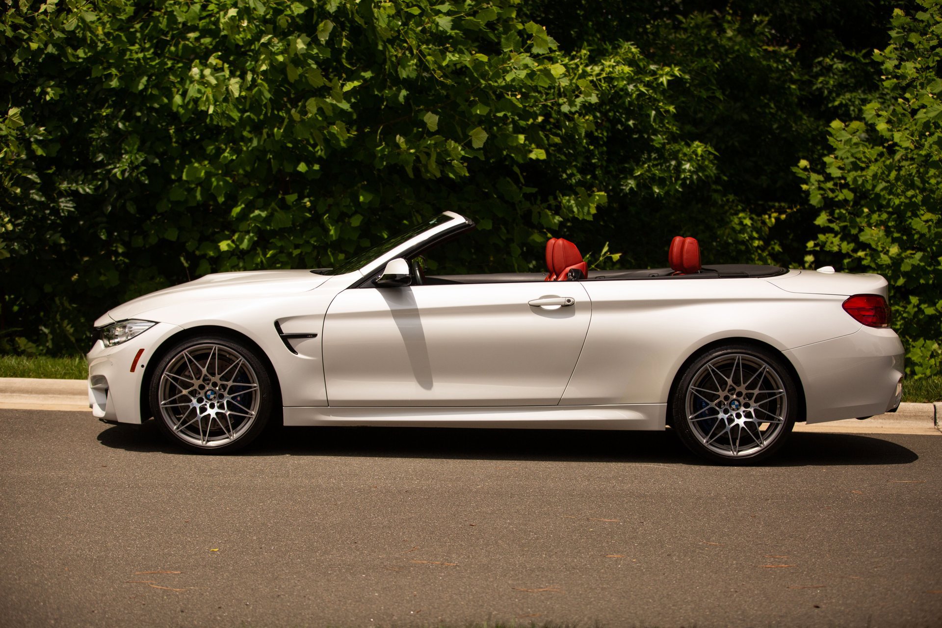 Used 2017 BMW M4 Convertible w/ Competition Package RWD image 5