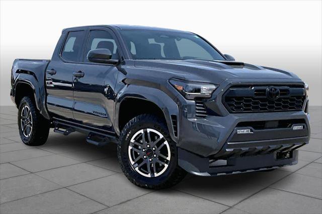 Certified 2025 Toyota Tacoma TRD Sport image 3