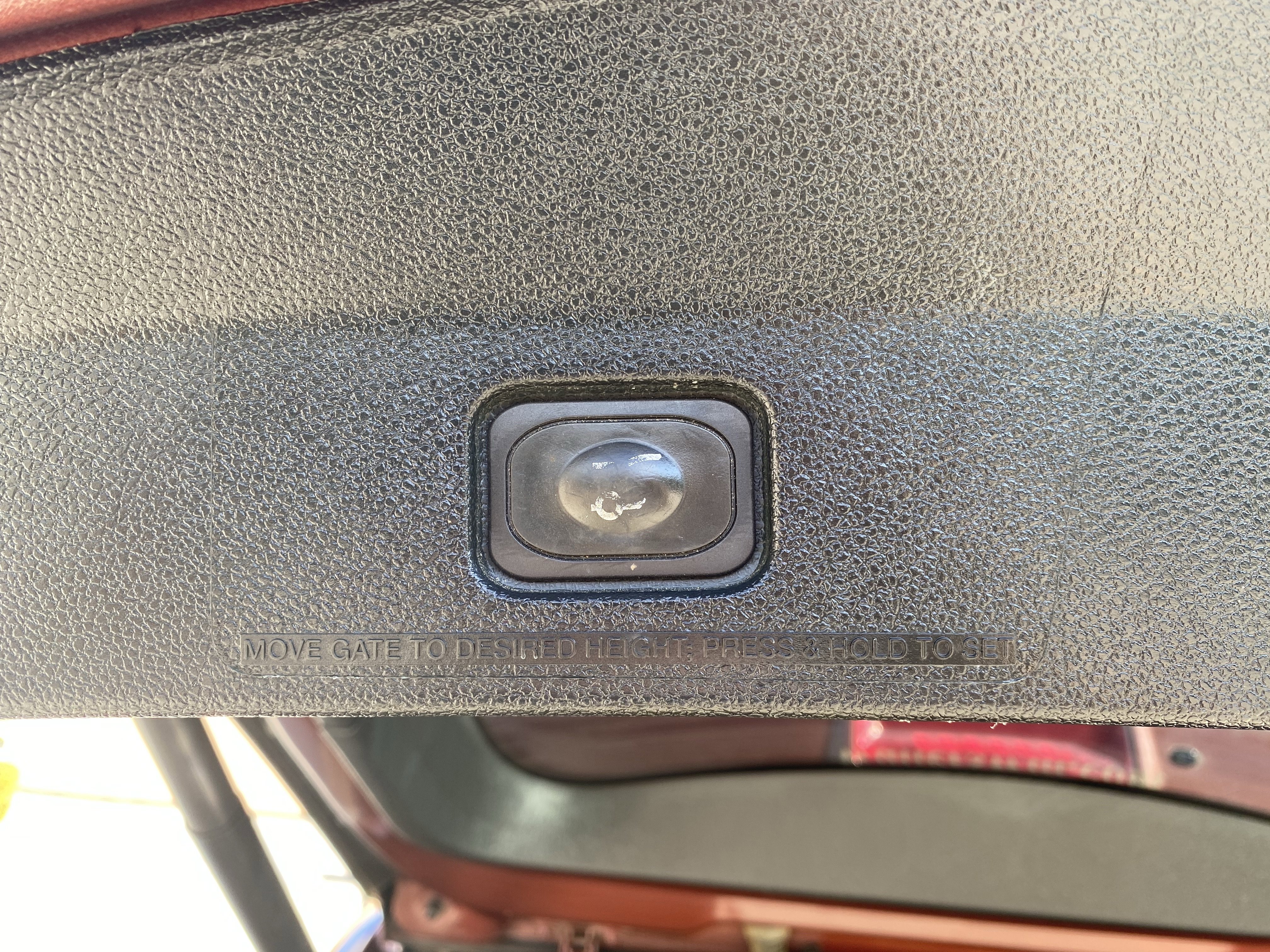 Used 2018 Ford Explorer Limited image 31