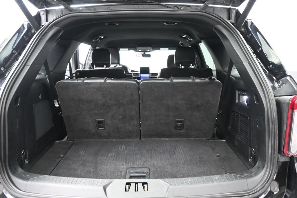 Used 2020 Ford Explorer ST w/ Premium Technology Package AWD/4WD image 14