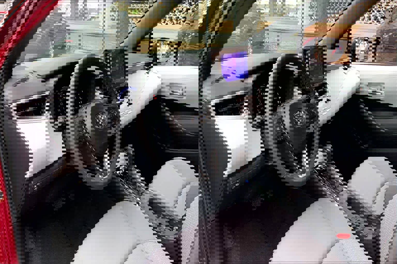 Used 2026 Toyota Corolla SE image 17