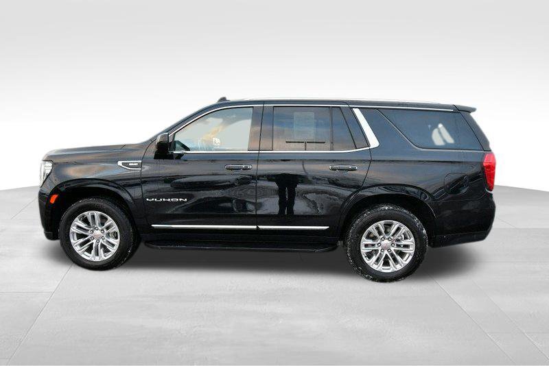 Used 2024 GMC Yukon SLT AWD/4WD image 4