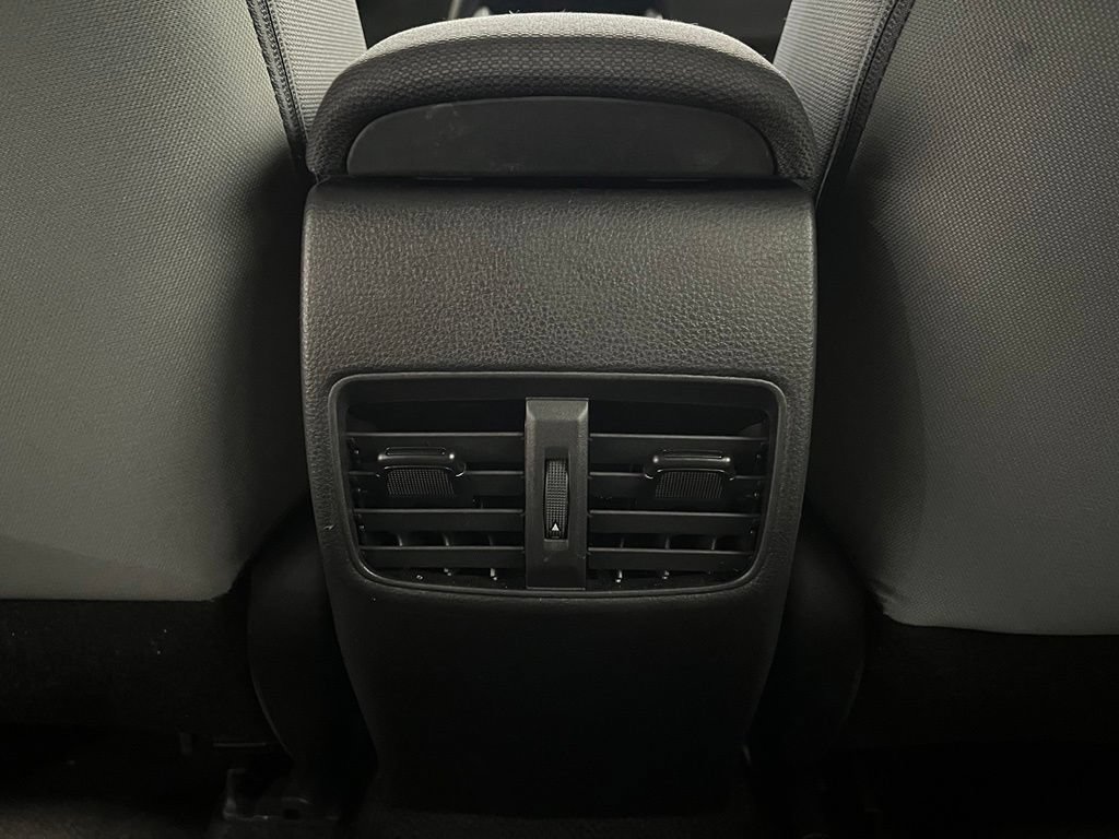 Used 2025 Toyota Corolla Cross AWD Hybrid image 16