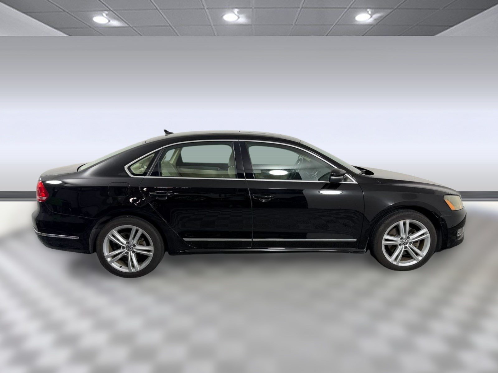 Used 2015 Volkswagen Passat 1.8T SE FWD image 8