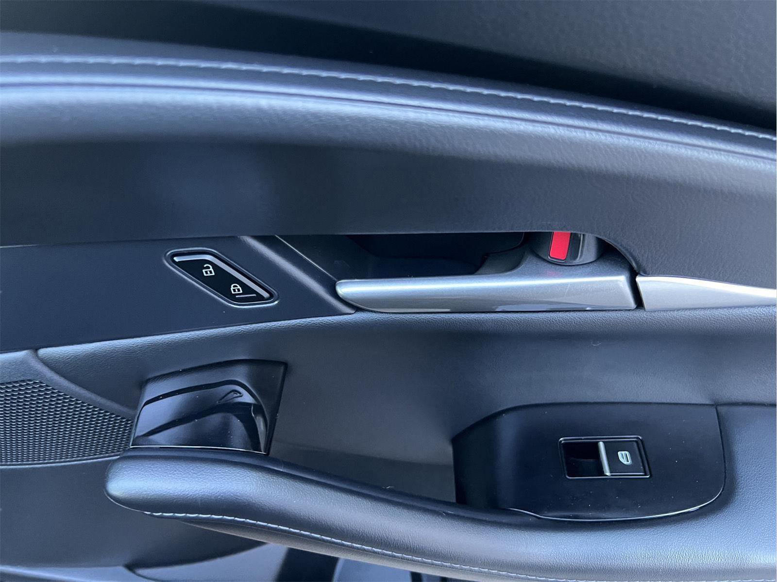 Used 2025 MAZDA CX-30 AWD 2.5 S w/ Select Sport Pkg image 12