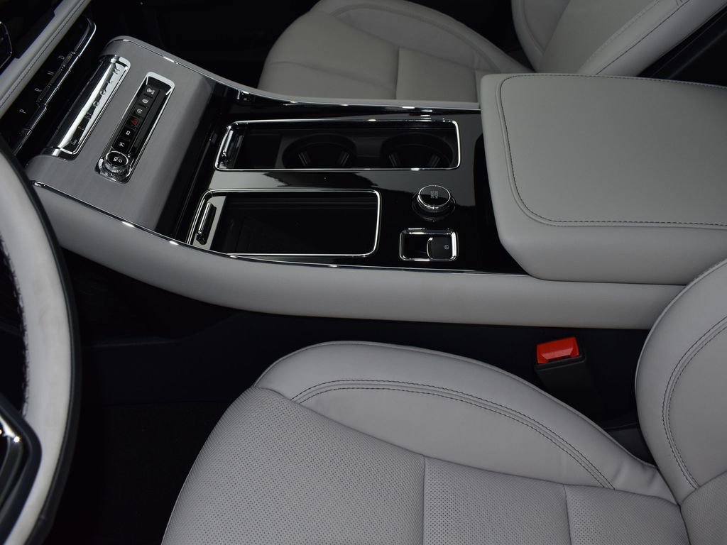 New 2025 Lincoln Aviator Reserve w/ Illumination Package image 16
