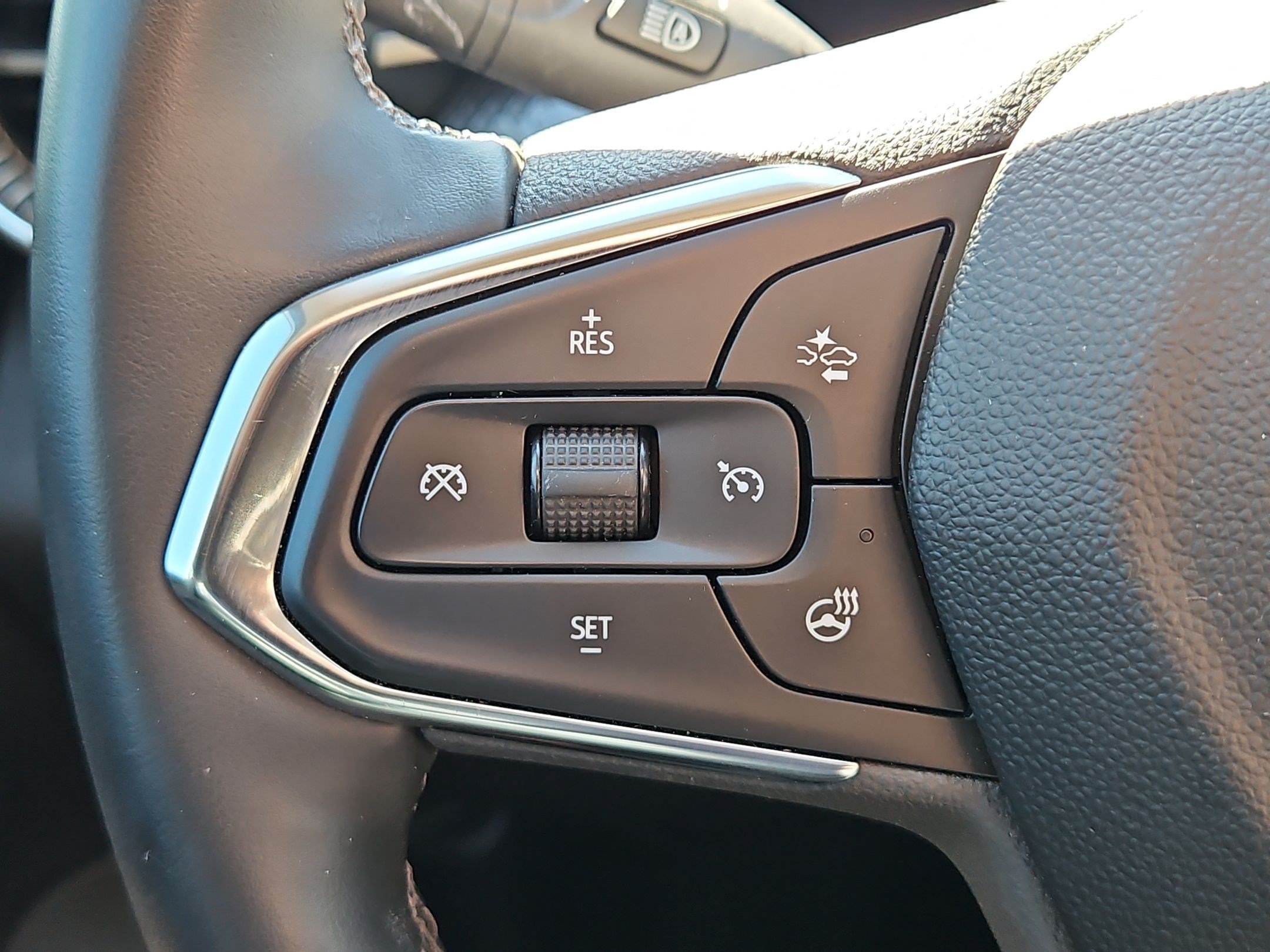 Used 2024 Chevrolet Trax ACTIV w/ Driver Confidence Package FWD image 16