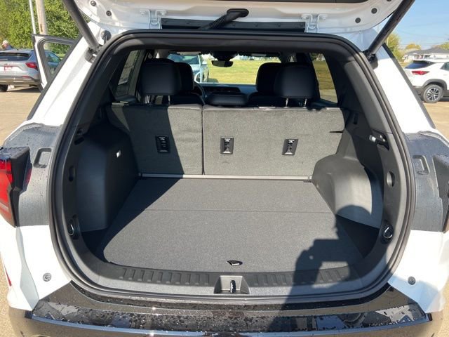 New 2026 GMC Terrain AT4 w/ Convenience Package III image 28