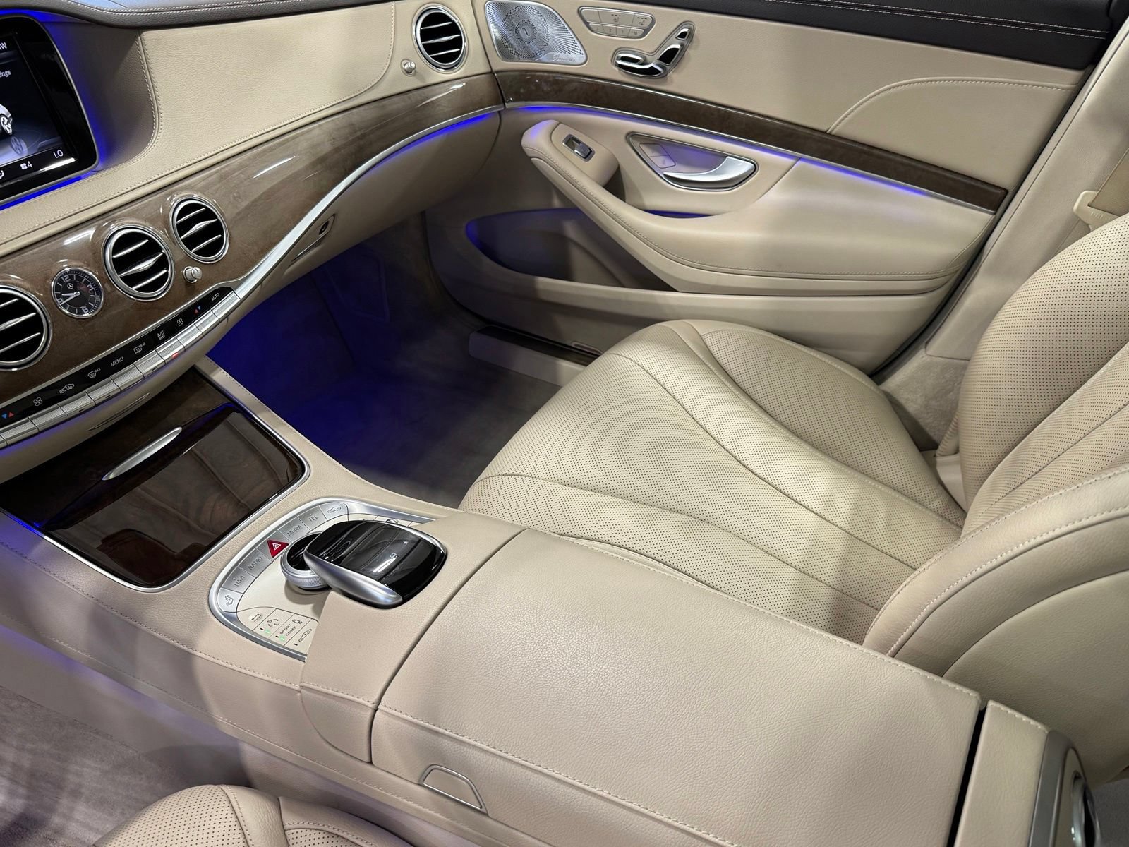 Used 2015 Mercedes-Benz S 550 4MATIC Sedan image 17