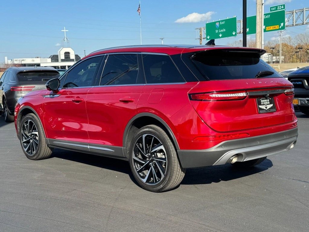 Used 2023 Lincoln Corsair Reserve w/ Equipment Group 201A image 5