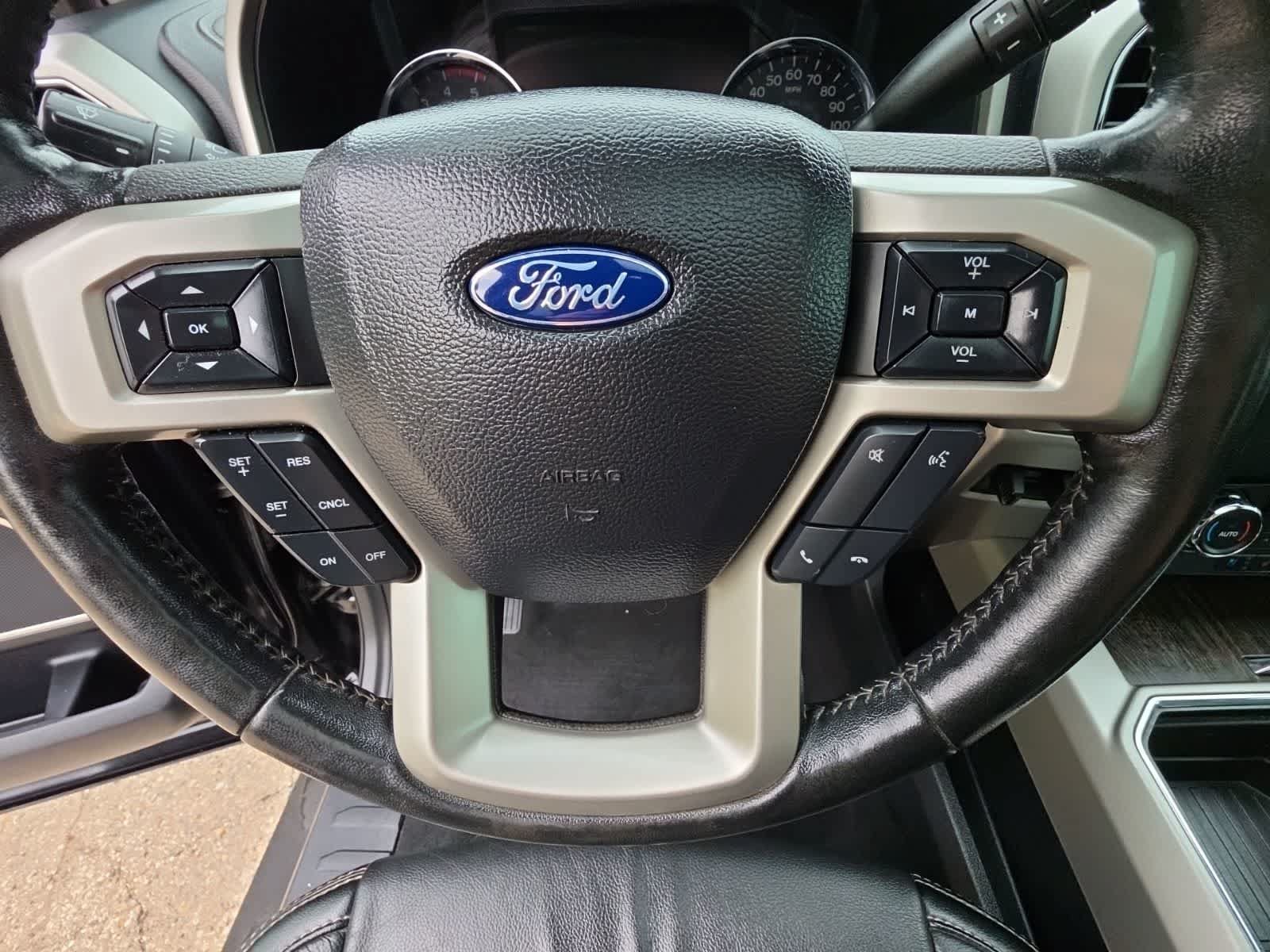 Used 2020 Ford F350 Lariat w/ Tremor Off-Road Package AWD/4WD image 32