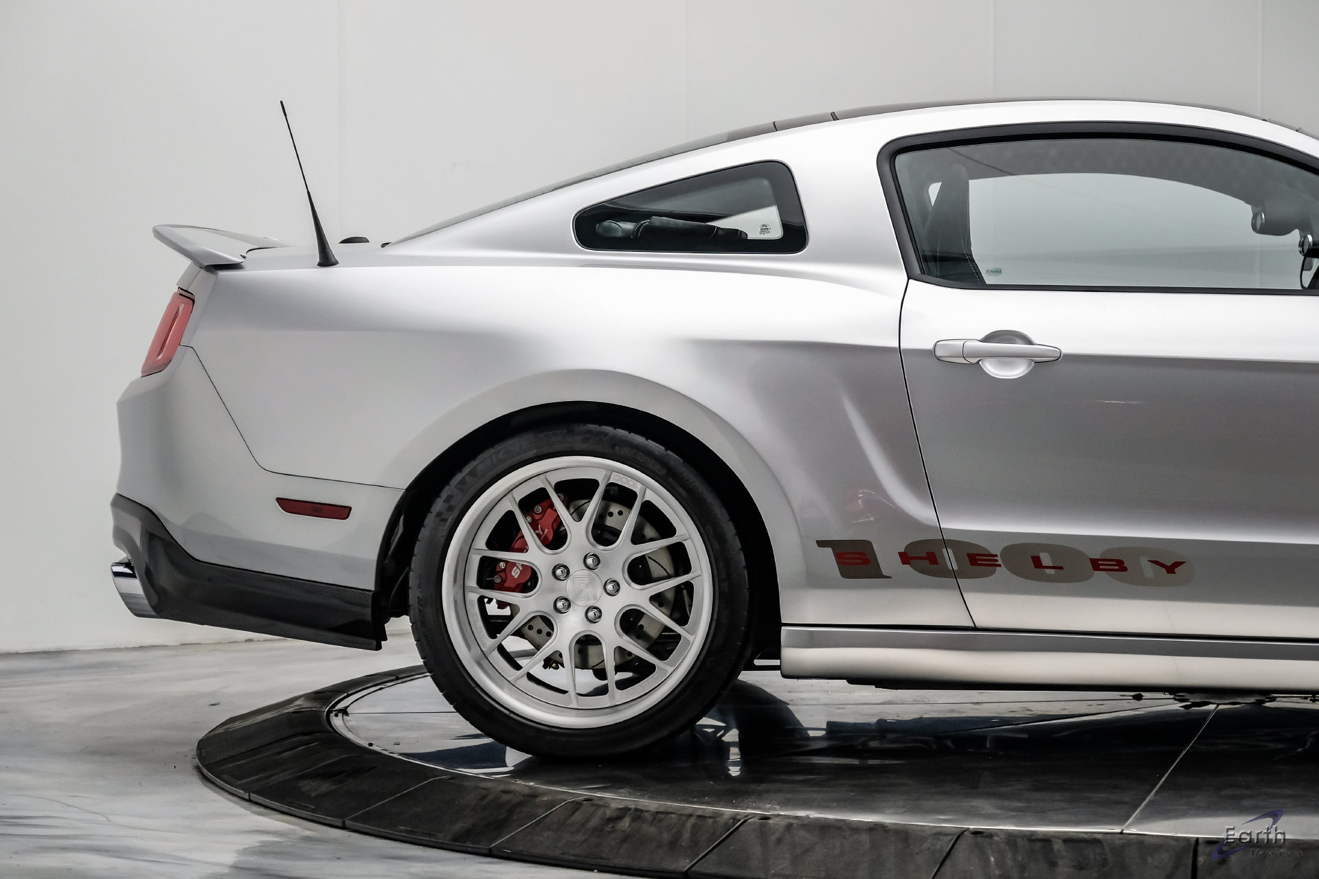 Used 2012 Ford Mustang Shelby GT500 w/ SVT Performance Pkg RWD image 26