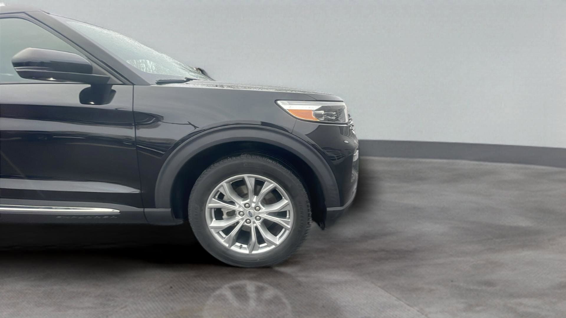 Used 2020 Ford Explorer Limited image 22