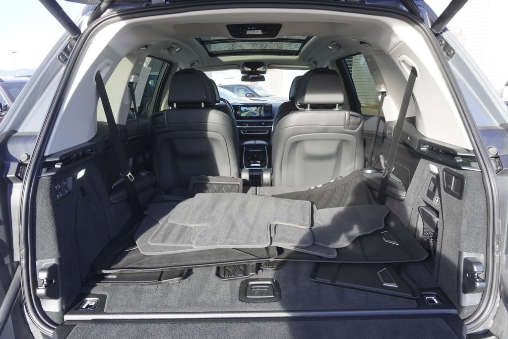 Used 2023 BMW X7 xDrive40i w/ Premium Package image 31