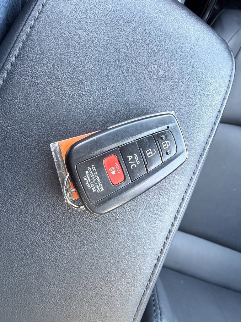 Used 2018 Toyota Prius Prime Premium image 61