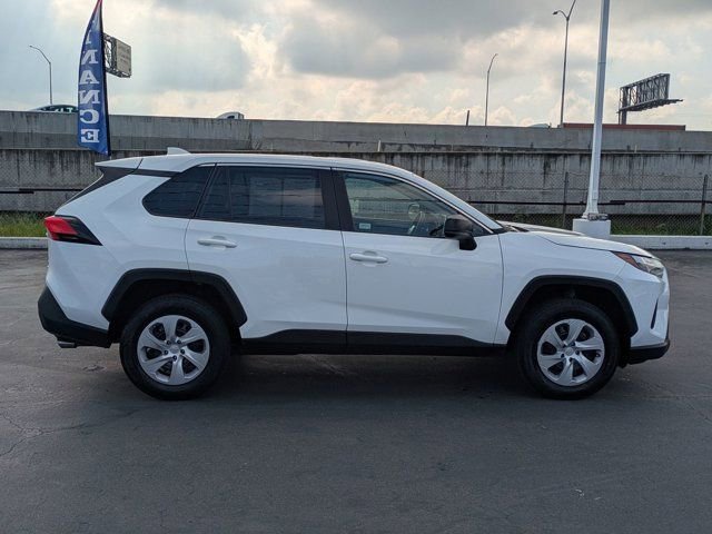 Used 2024 Toyota RAV4 LE image 4