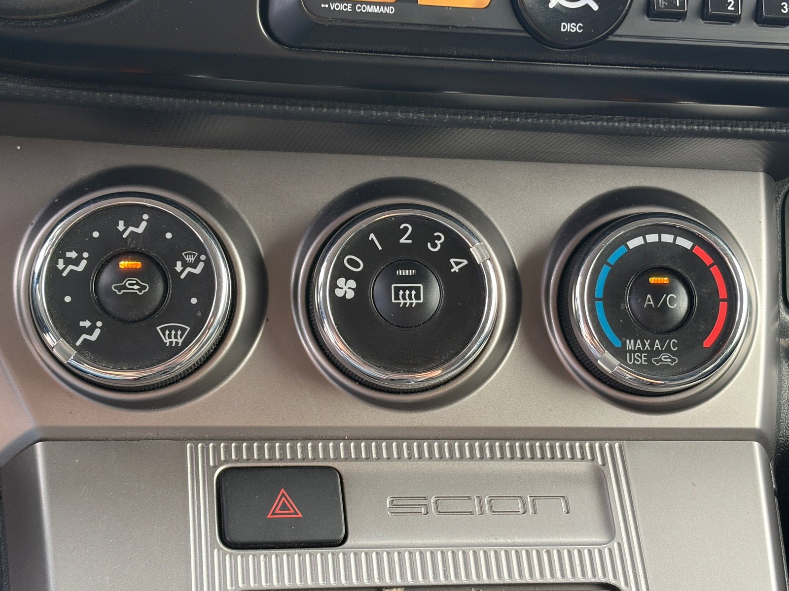 Used 2013 Scion xB FWD image 25