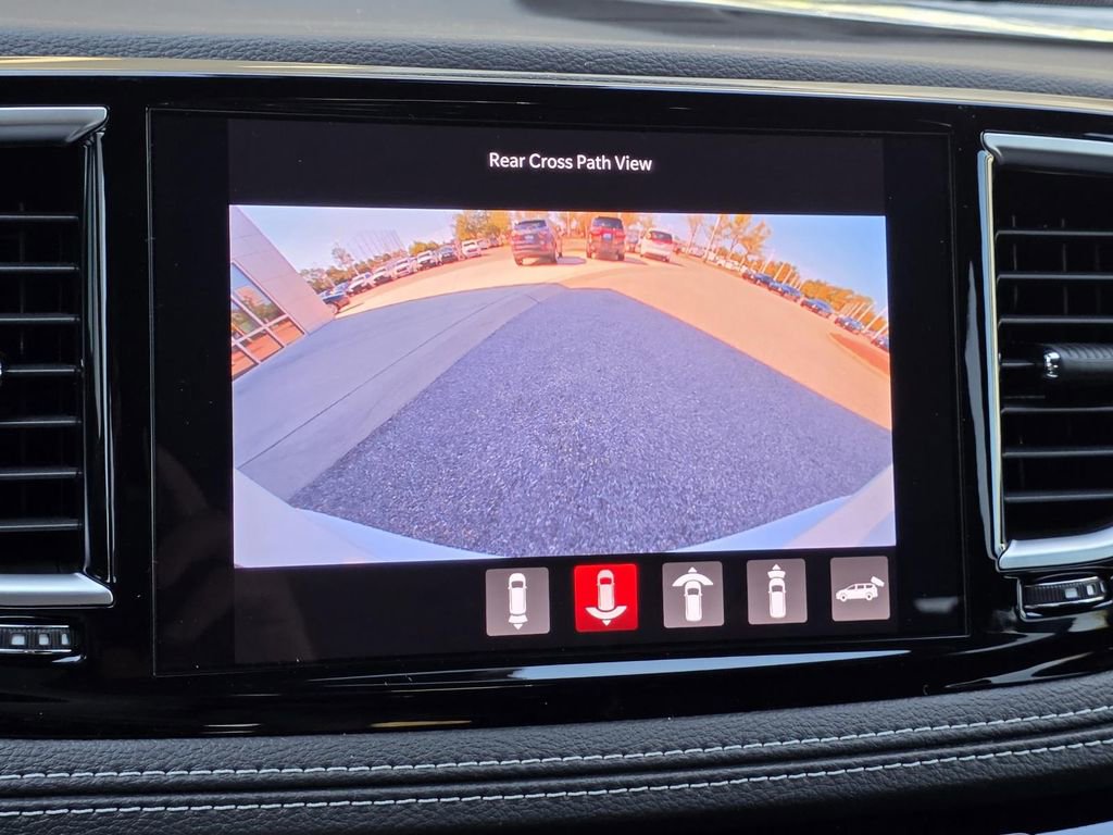 New 2026 Chrysler Pacifica Limited w/ Uconnect Theater Family Group image 21