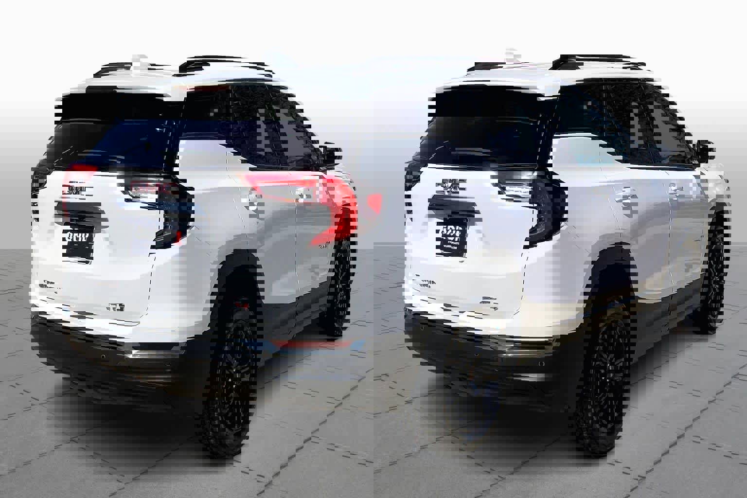 Used 2024 GMC Terrain AT4 image 13