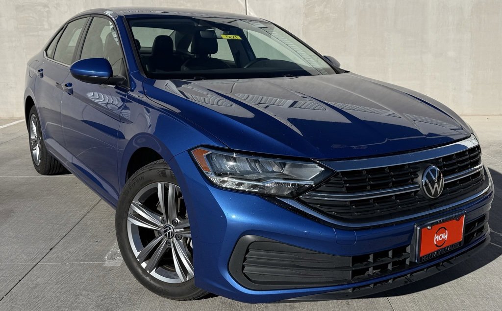 Certified 2024 Volkswagen Jetta SE