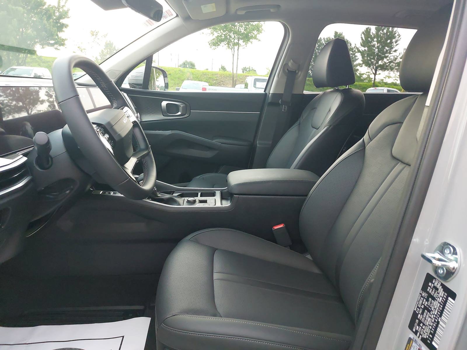 New 2026 Kia Sorento S w/ S Panoramic Sunroof Package FWD image 16