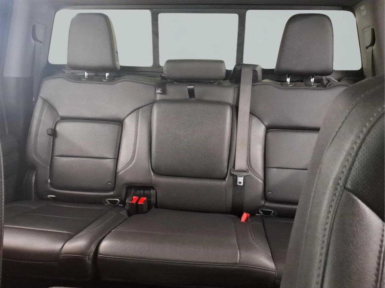 Used 2024 Chevrolet Silverado 2500 LTZ w/ LTZ Convenience Package AWD/4WD image 27