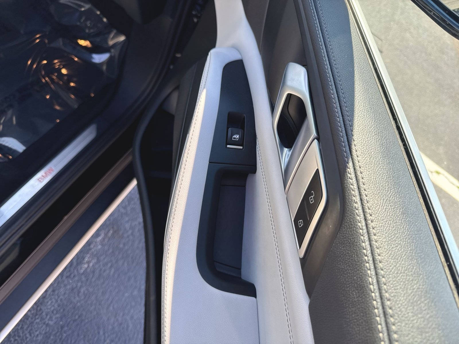 Used 2023 BMW X5 xDrive40i w/ Premium Package image 35