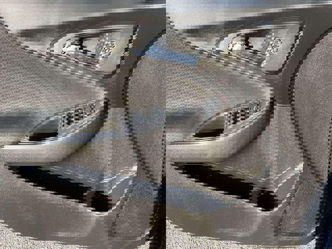 Used 2016 Chevrolet Malibu LT image 29