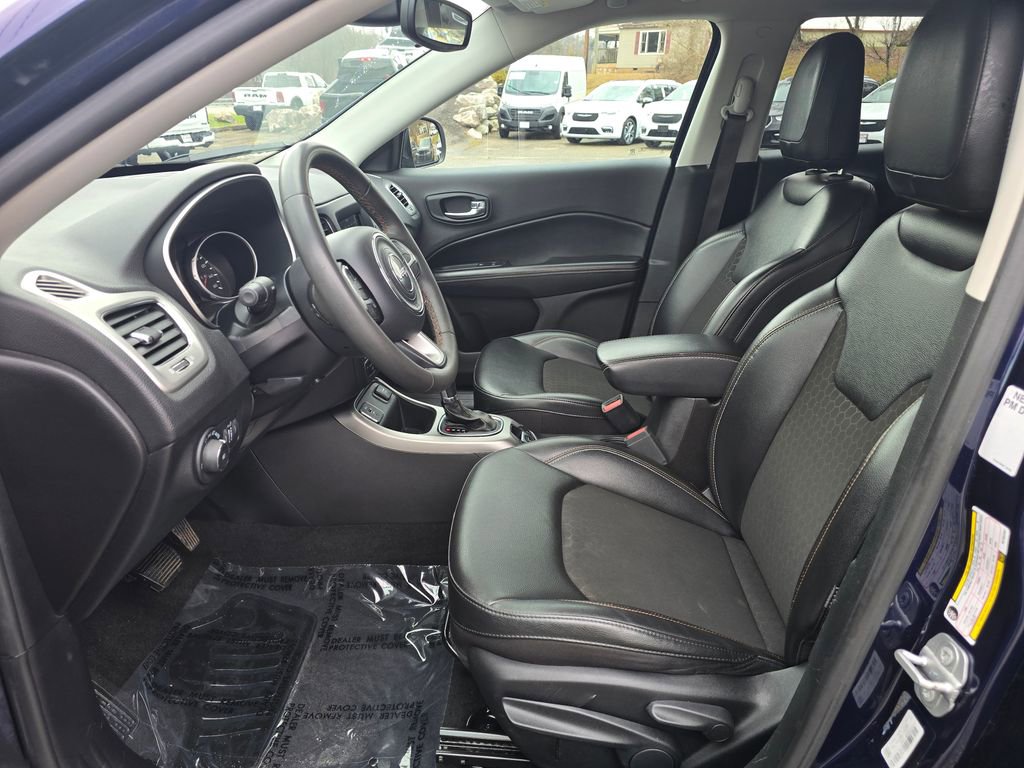 Used 2021 Jeep Compass Latitude image 4