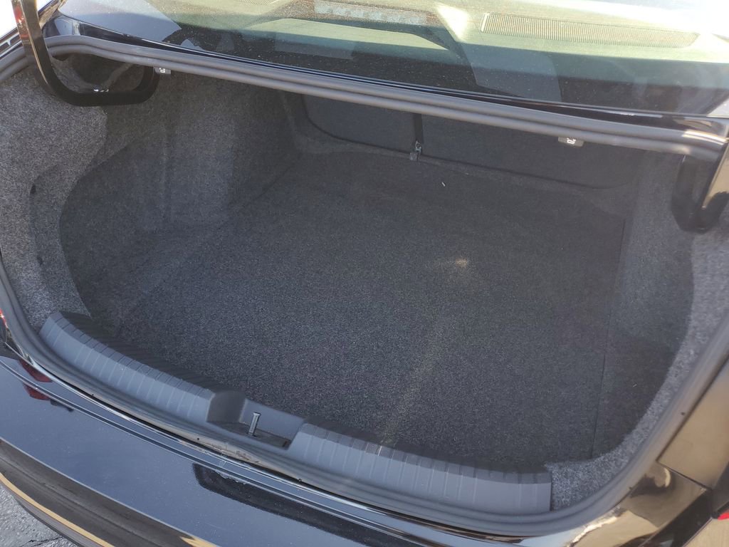 Used 2025 Volkswagen Jetta SE image 28