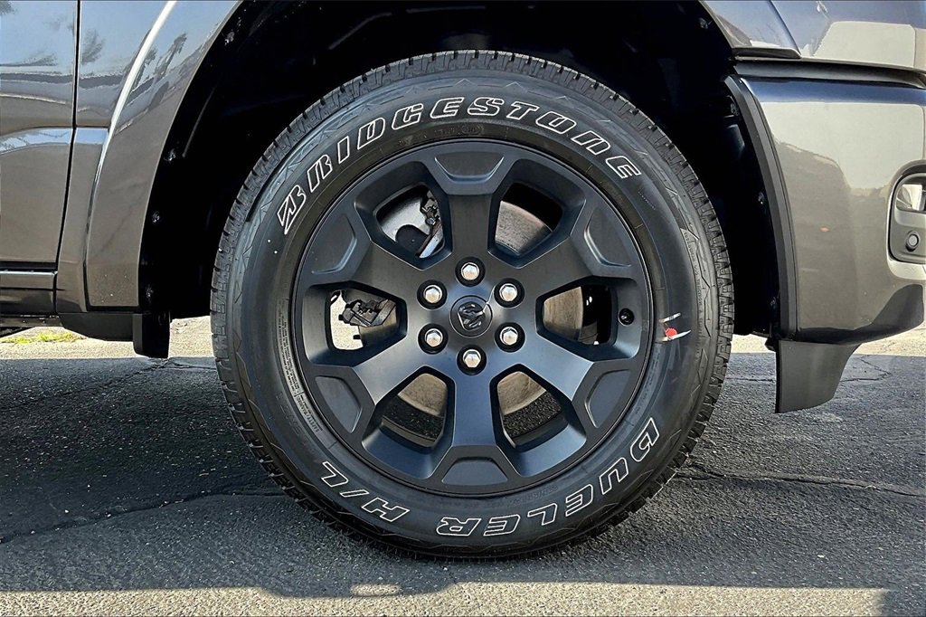 New 2026 RAM 1500 4x4 Crew Cab image 20