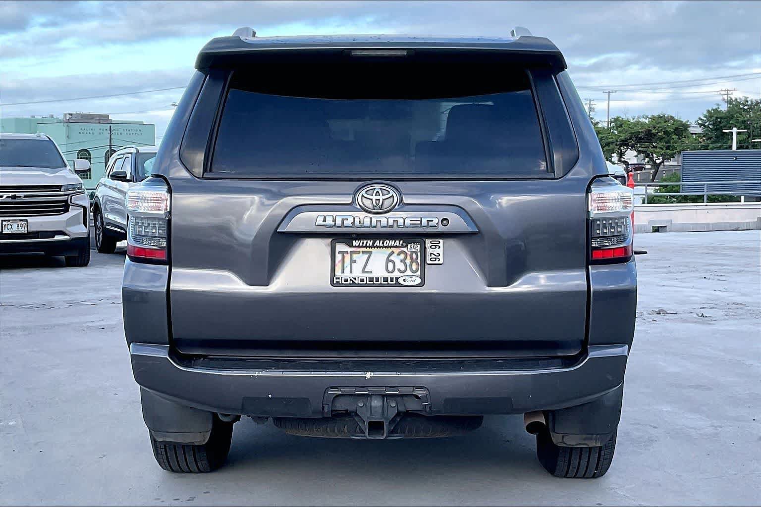 Used 2018 Toyota 4Runner SR5 Premium RWD image 5