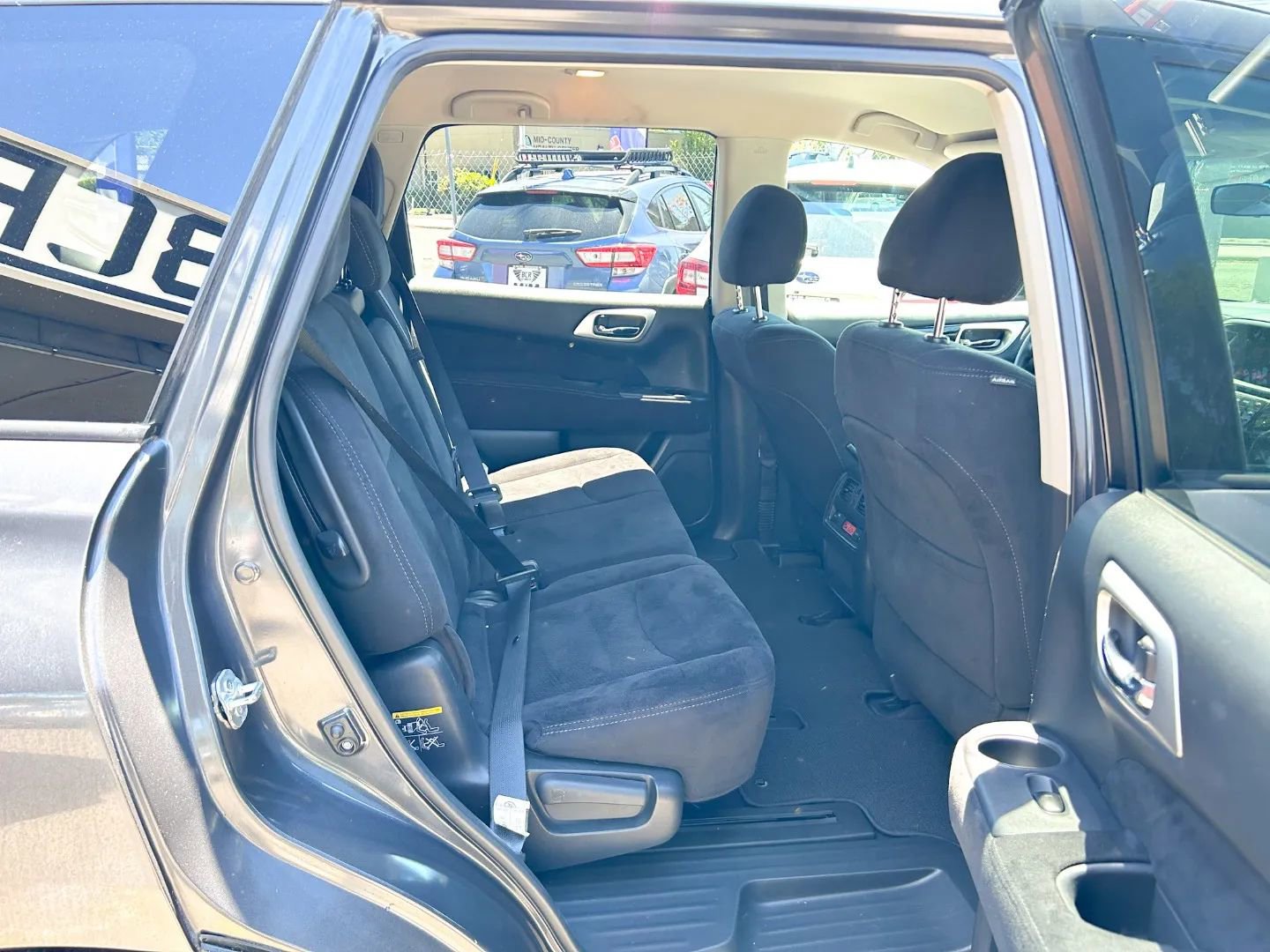 Used 2014 Nissan Pathfinder S image 12