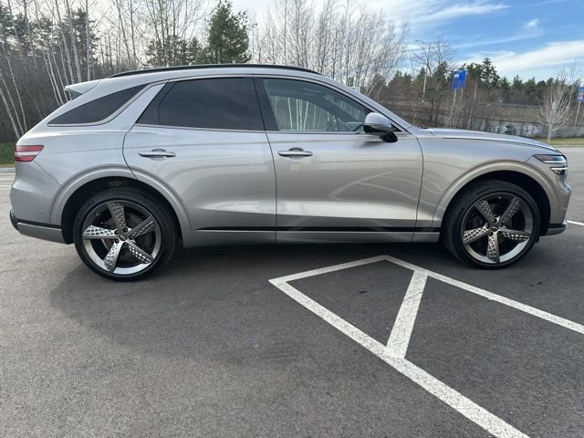 Used 2023 Genesis GV70 3.5T Sport w/ Sport Advanced Package AWD/4WD image 6