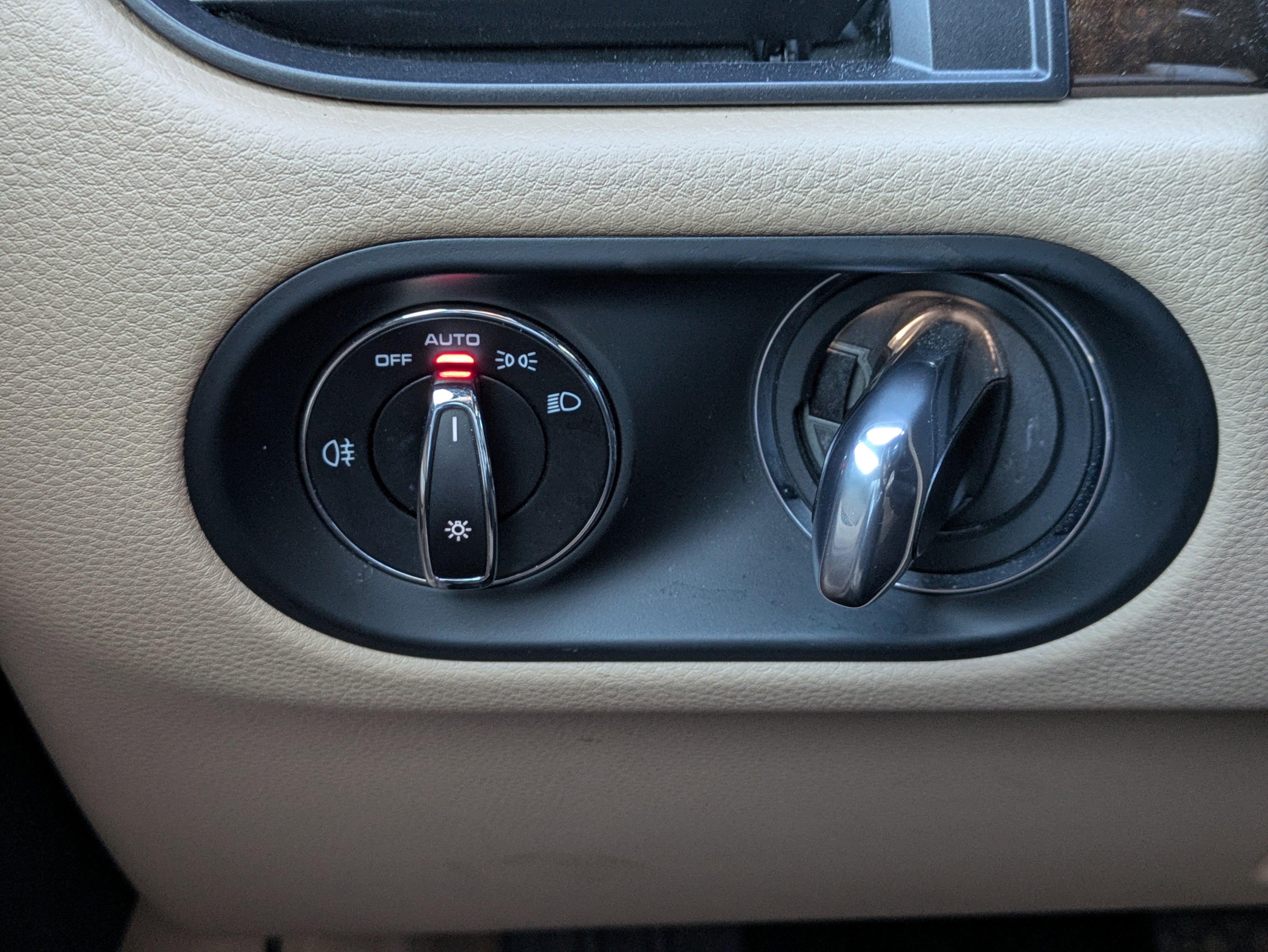 Used 2021 Porsche Macan image 34