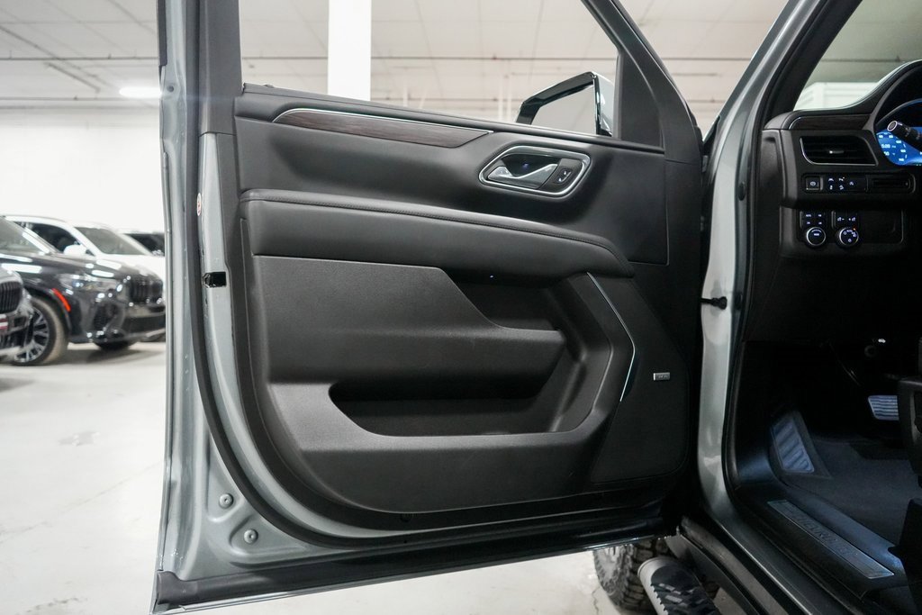 Used 2023 Chevrolet Suburban Z71 image 22