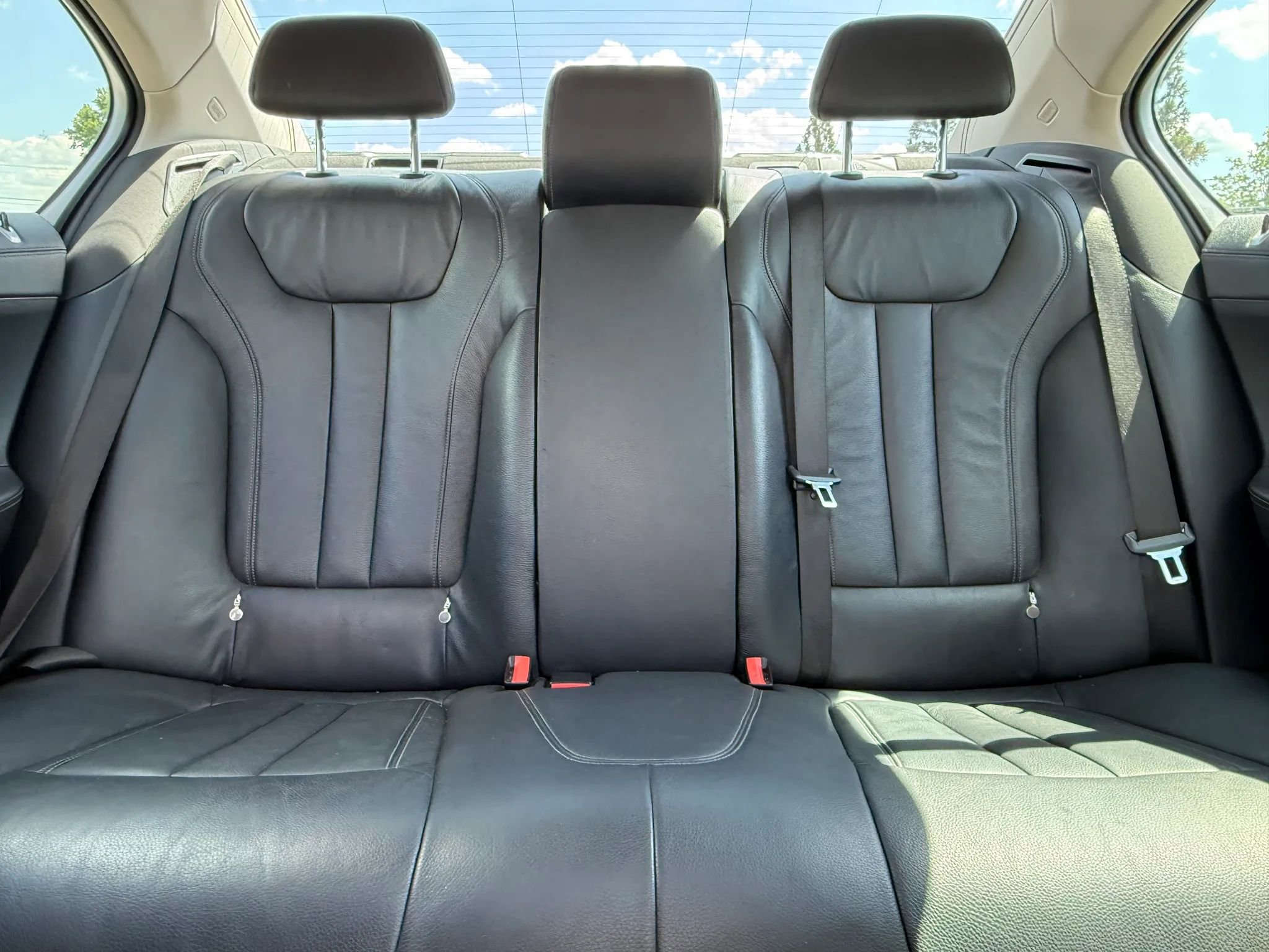 Used 2018 BMW 740i RWD image 22