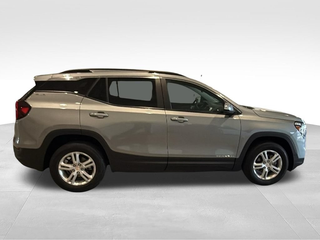 Used 2023 GMC Terrain SLE w/ Driver Convenience Package AWD/4WD image 8