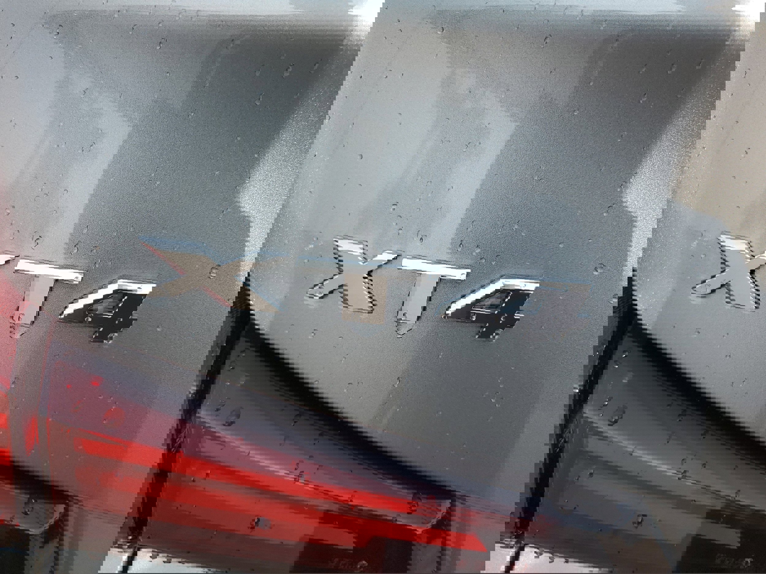 Used 2024 Cadillac XT4 Premium Luxury image 18