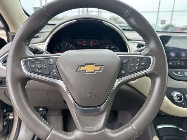 Used 2020 Chevrolet Malibu LT w/ Leather Package image 29