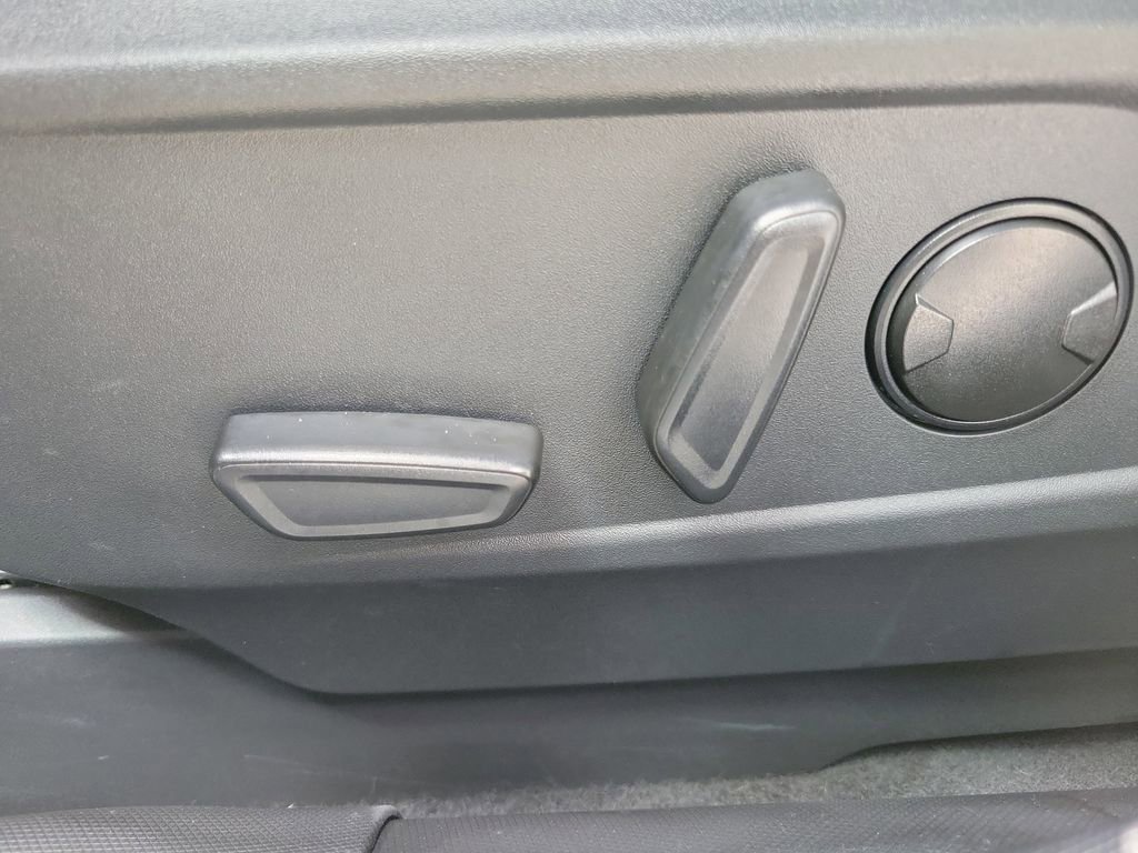 Used 2024 Ford Mustang Mach-E Premium image 31