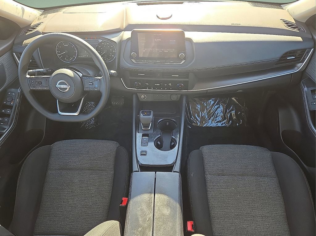 Used 2023 Nissan Rogue SV image 16