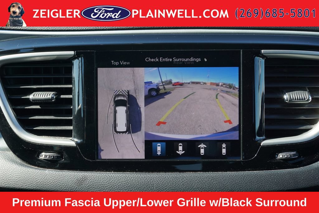 Used 2020 Chrysler Pacifica Touring w/ Advanced Safetytec Group FWD image 22
