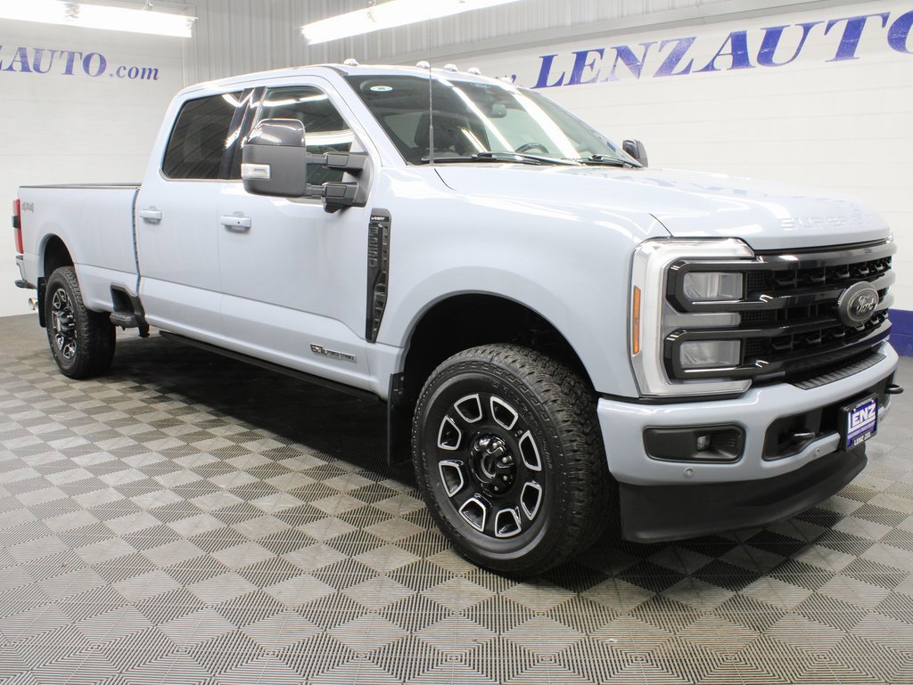 Used 2024 Ford F250 Lariat w/ Lariat Ultimate Package image 3