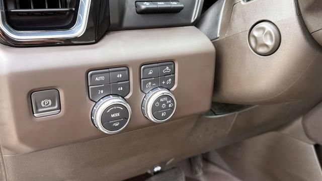 Certified 2022 GMC Sierra 1500 Denali w/ Denali Reserve Package AWD/4WD image 10