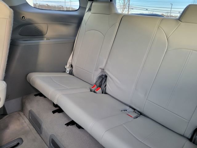 Used 2016 GMC Acadia SLT w/ Open Road Package image 19