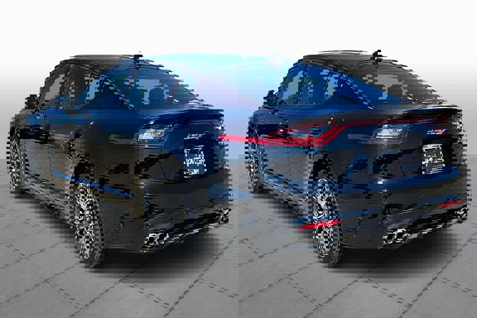 Used 2021 Kia Stinger GT-Line image 12